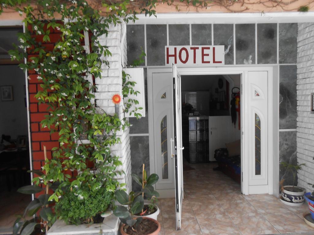 Hotel Germany Paralía Exterior foto